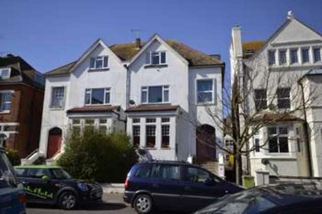  Image of 2 bedroom Flat to rent in Cantelupe Road Bexhill-on-Sea TN40 at Bexhill On Sea, TN40 1JG