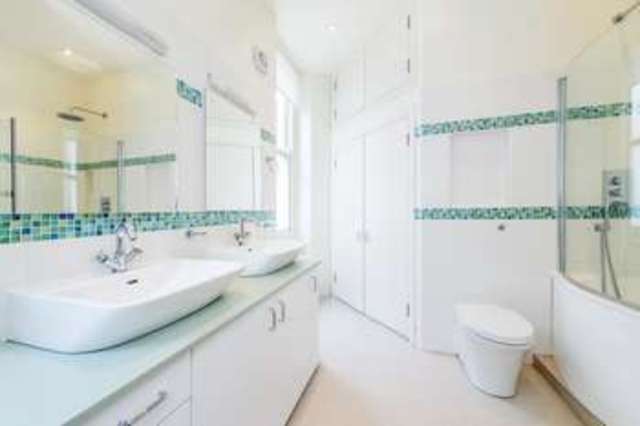  Image of 3 bedroom Property to rent in Carlisle Place London SW1P at Cardinal Mansions  Carlisle Place, SW1P 1EY