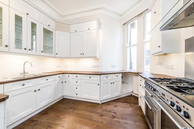  Image of 3 bedroom Flat to rent in Carlisle Place London SW1P at Cardinal Mansions  Carlisle Place, SW1P 1EY