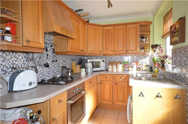  Image of 2 bedroom End of Terrace to rent in Cartmel Gardens Morden SM4 at Surrey, SM4 6QN