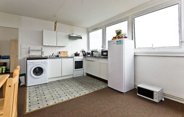  Image of 3 bedroom Flat to rent in Castle Mead Camberwell Road London SE5 at Camberwell Road  London, SE5 0EB