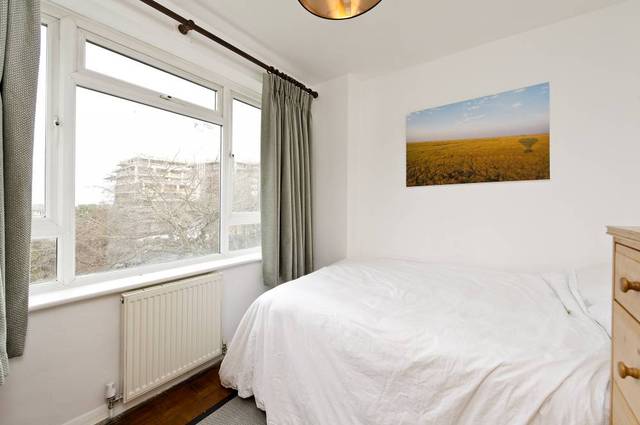  Image of 3 bedroom Flat to rent in St. John