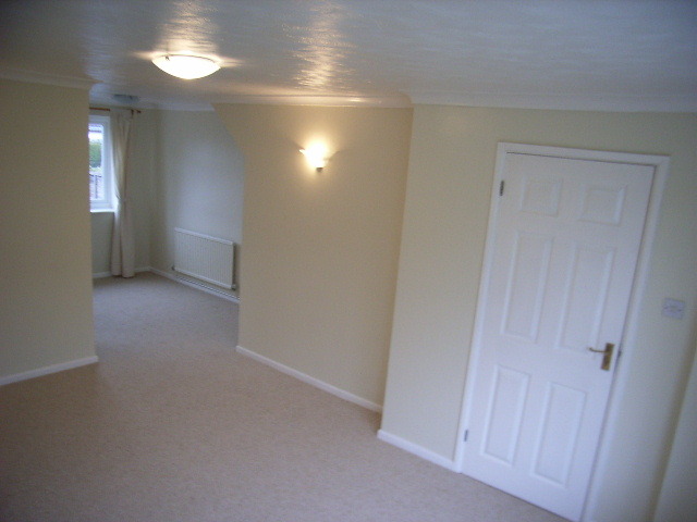  Image of 3 bedroom Detached house to rent in Cedar Close Worthing BN13 at Worthing, BN13 2JA