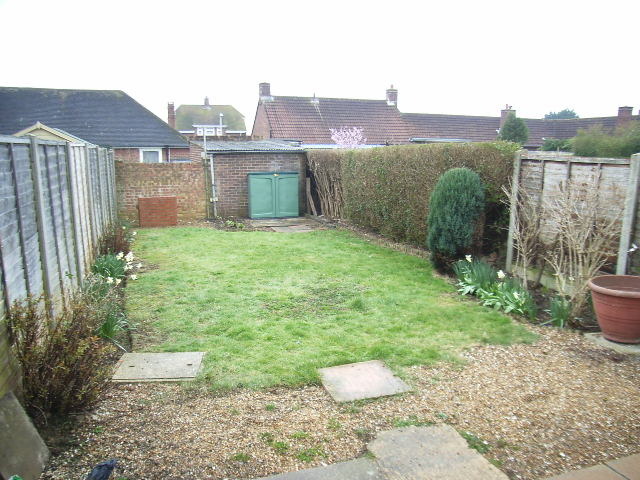  Image of 3 bedroom Detached house to rent in Cedar Close Worthing BN13 at Worthing, BN13 2JA