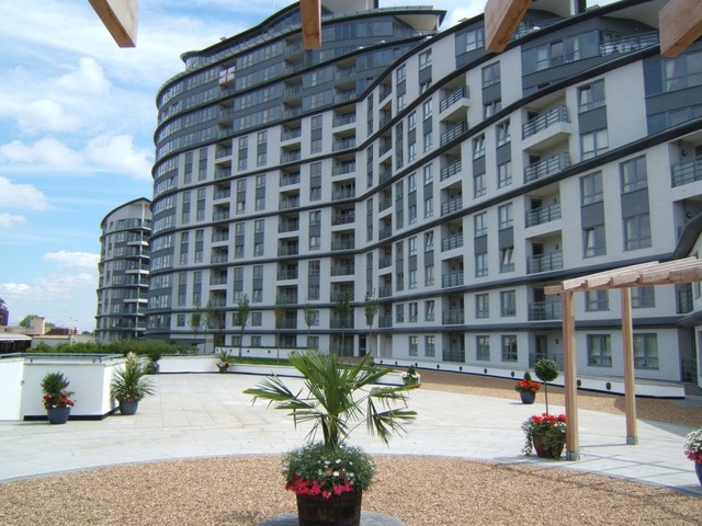  Image of 2 bedroom Apartment to rent in Station Approach Woking GU22 at Station Approach  Woking, GU22 7PE