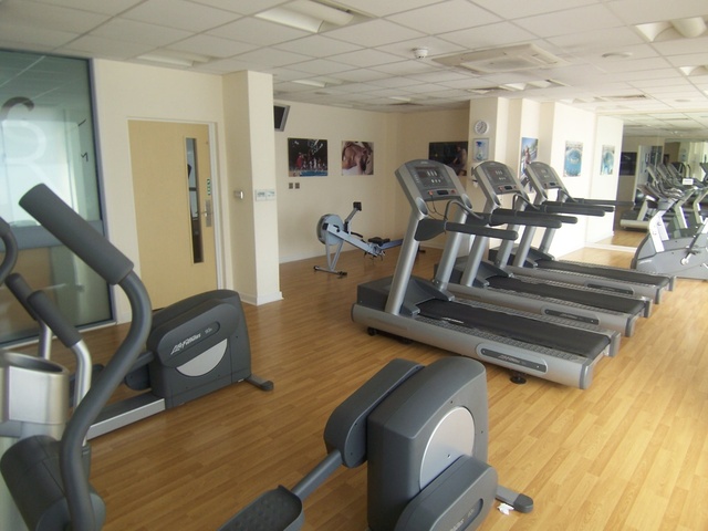  Image of 2 bedroom Apartment to rent in Station Approach Woking GU22 at Station Approach  Woking, GU22 7PE