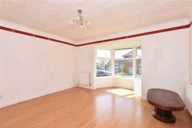 Image of 3 bedroom Property to rent in Chichester Close Hove BN3 at Chichester Close Hangleton Hangleton, BN3 8ET
