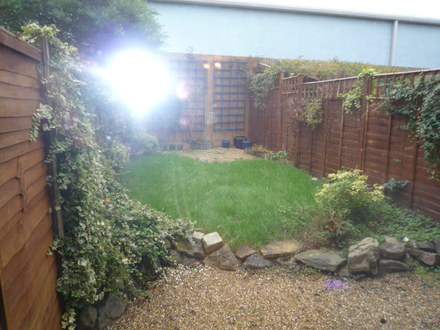  Image of 2 bedroom Terraced house to rent in Churchfield Road Reigate RH2 at Reigate, RH2 9RH
