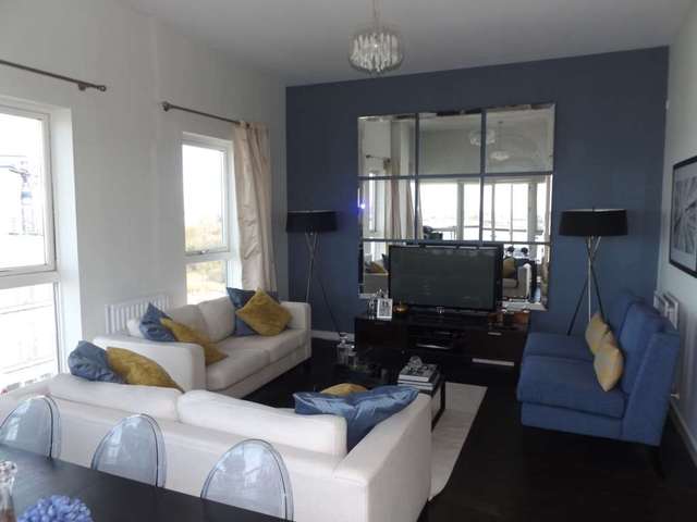  Image of 3 bedroom Penthouse to rent in Clovelly Place Greenhithe DA9 at Clarinda House  Greenhithe, DA9 9FB
