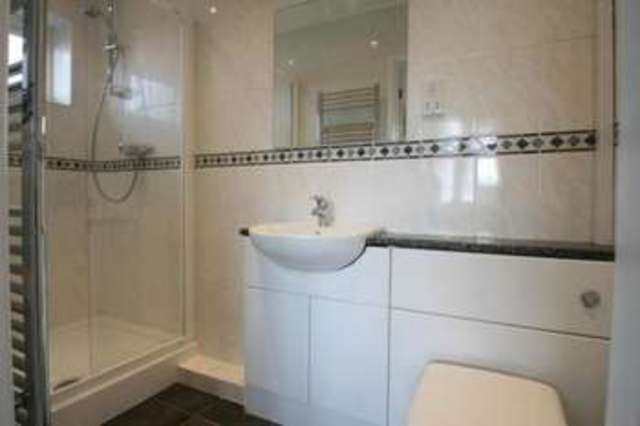  Image of 3 bedroom Detached house to rent in Coastal Road East Preston Littlehampton BN16 at East Preston Kingston, BN16 1SJ