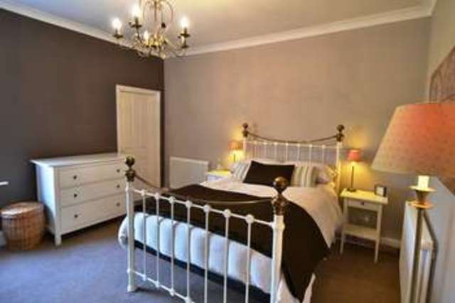  Image of 2 bedroom Semi-Detached house to rent in Coldbath Road Moseley Birmingham B13 at Coldbath Road  Birmingham, B13 0AG