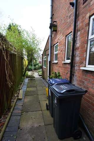  Image of 2 bedroom Semi-Detached house to rent in Coldbath Road Moseley Birmingham B13 at Coldbath Road  Birmingham, B13 0AG