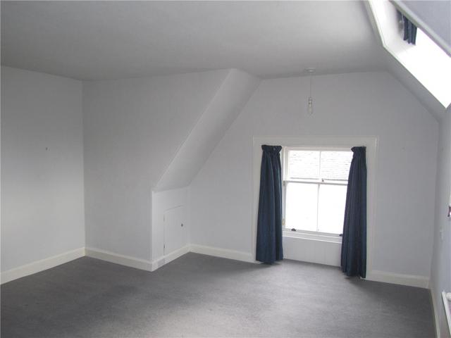  Image of 4 bedroom Flat to rent in Colinton Road Edinburgh EH10 at Merchiston Edinburgh Edinburgh, EH10 5EQ