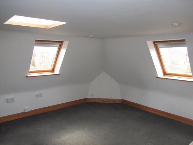  Image of 4 bedroom Flat to rent in Colinton Road Edinburgh EH10 at Merchiston Edinburgh Edinburgh, EH10 5EQ