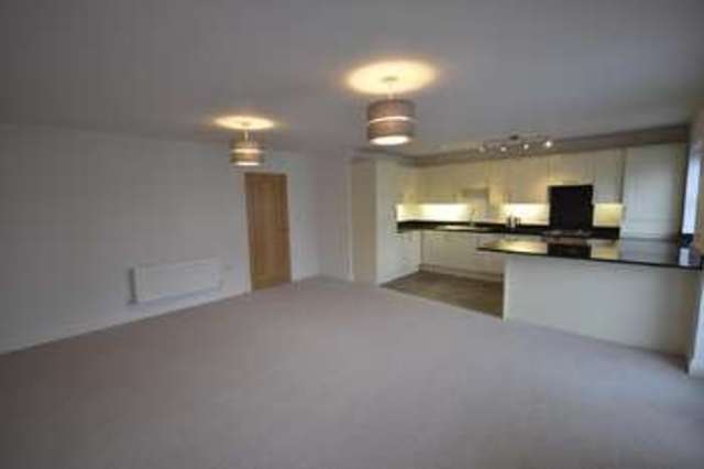  Image of 2 bedroom Flat to rent in Collington Avenue Bexhill-on-Sea TN39 at 52 Collington Avenue  Bexhill On Sea, TN39 3NE