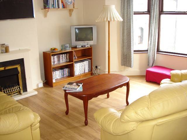  Image of 2 bedroom Flat to rent in Colum Road Cardiff CF10 at Cathays Cardiff Cardiff, CF10 3EH