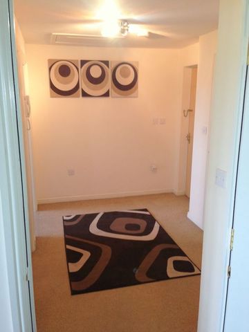  Image of 2 bedroom Flat for sale in Common Road Evesham WR11 at Common Road  Evesham, WR11 4QY