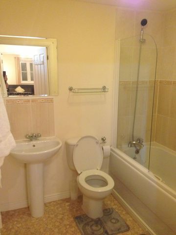  Image of 2 bedroom Flat for sale in Common Road Evesham WR11 at Common Road  Evesham, WR11 4QY
