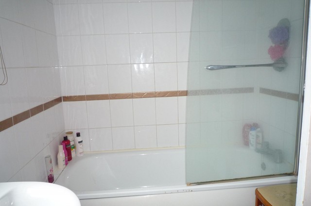  Image of 4 bedroom Detached house to rent in Copnor Road Portsmouth PO3 at Copnor  Portsmouth, PO3 5DA