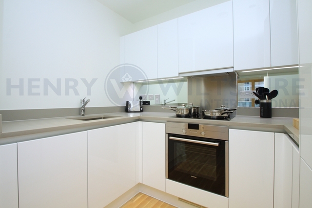  Image of 1 bedroom Apartment to rent in Cobblestone Square London E1W at Wapping Lane  London, E1W 3AS