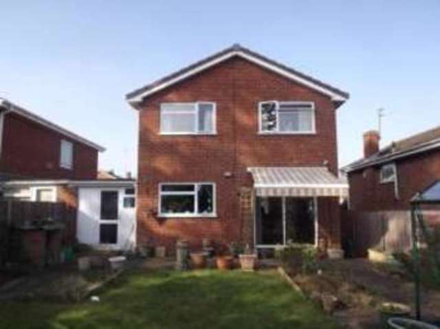  Image of 4 bedroom Detached house for sale in Cotefield Drive Leighton Buzzard LU7 at Leighton Buzzard Bedfordshire Heath and Reach, LU7 3DS
