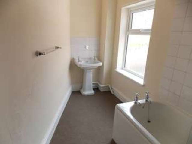  Image of 2 bedroom Terraced house to rent in Cotmanhay Road Ilkeston DE7 at Cotmanhay Road  Ilkeston, DE7 8NA