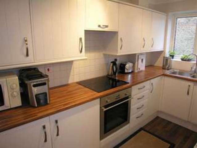  Image of 1 bedroom Property to rent in Cowley Mill Road Cowley Uxbridge UB8 at Cowley Mill Road Uxbridge Uxbridge, UB8 2QB