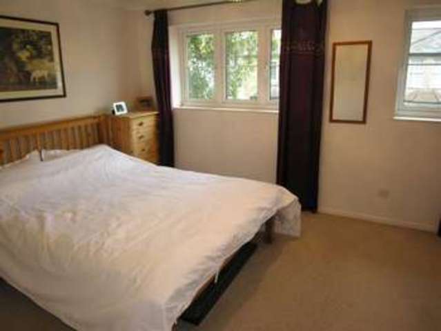  Image of 1 bedroom Property to rent in Cowley Mill Road Cowley Uxbridge UB8 at Cowley Mill Road Uxbridge Uxbridge, UB8 2QB
