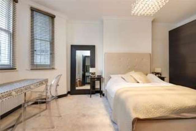  Image of 2 bedroom Flat for sale in Crossfield Road London NW3 at Belsize Park London Camden, NW3 4NT