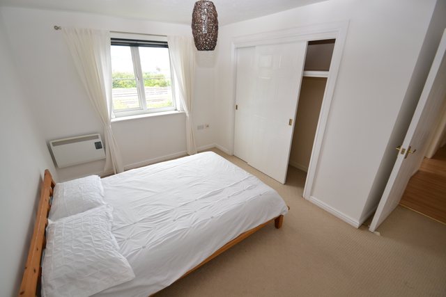  Image of 2 bedroom Flat to rent in Cwrt Boston Cardiff CF24 at Pengam Green Cardiff Rumney, CF24 2SF