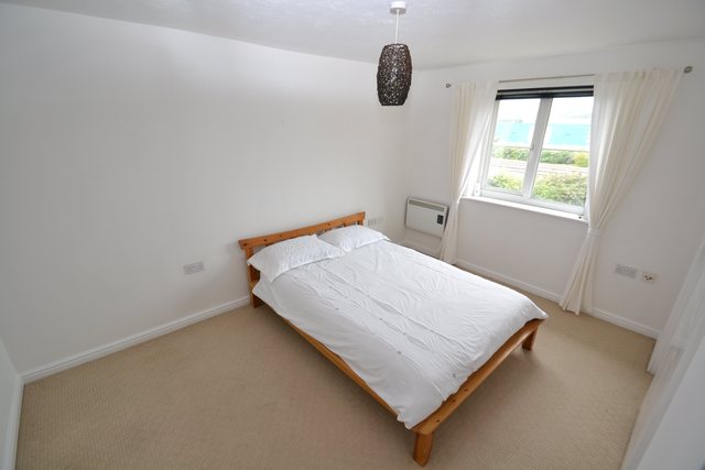  Image of 2 bedroom Flat to rent in Cwrt Boston Cardiff CF24 at Pengam Green Cardiff Rumney, CF24 2SF