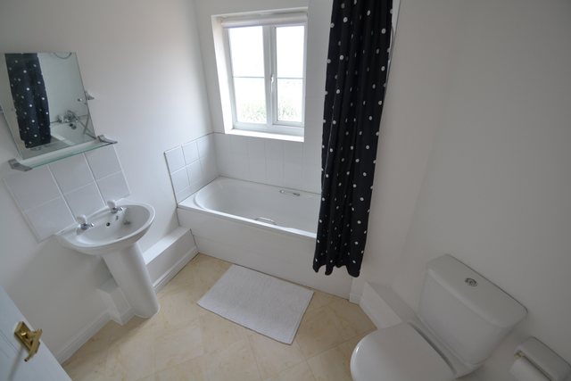  Image of 2 bedroom Flat to rent in Cwrt Boston Cardiff CF24 at Pengam Green Cardiff Rumney, CF24 2SF
