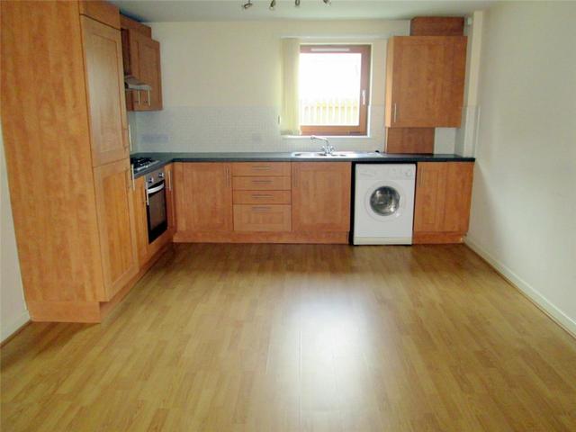 Image of 3 bedroom Flat to rent in Dalmarnock Drive Glasgow G40 at Dalmarnock Glasgow Glasgow, G40 4LS