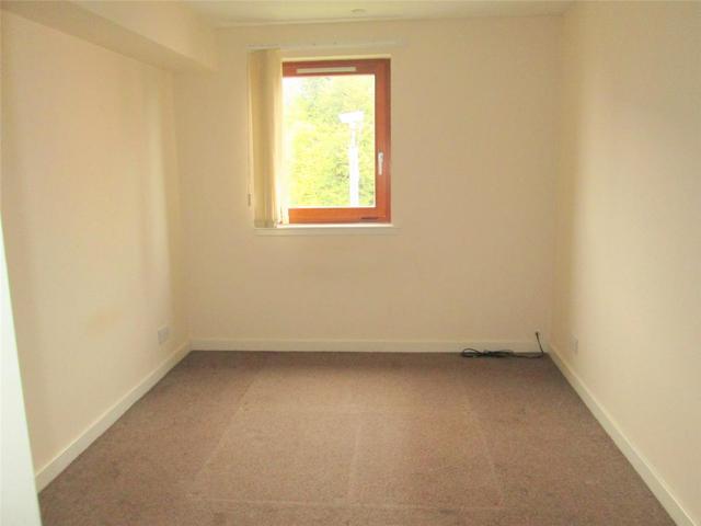  Image of 3 bedroom Flat to rent in Dalmarnock Drive Glasgow G40 at Dalmarnock Glasgow Glasgow, G40 4LS