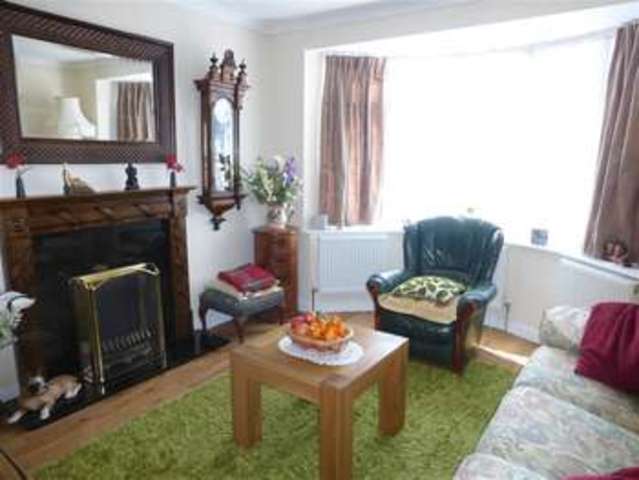  Image of 2 bedroom Bungalow for sale in Delce Road Rochester ME1 at Rochester Kent Rochester, ME1 2ET