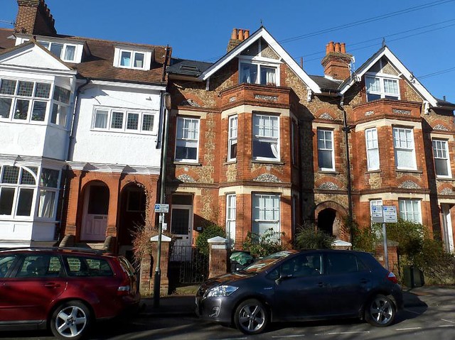  Image of Flat to rent in Dene Road Guildford GU1 at Guildford, GU1 4DB