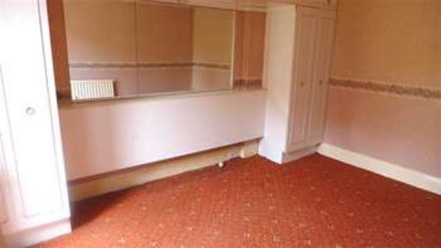  Image of 2 bedroom Flat to rent in Devonshire Drive Scarborough YO12 at Falsgrave, YO12 7NH