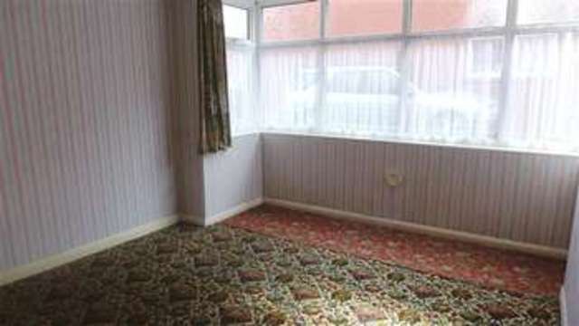  Image of 2 bedroom Flat to rent in Devonshire Drive Scarborough YO12 at Falsgrave, YO12 7NH