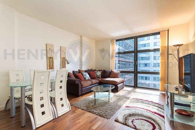  Image of 1 bedroom Apartment to rent in South Quay Square London E14 at Marsh Wall  London, E14 9RT