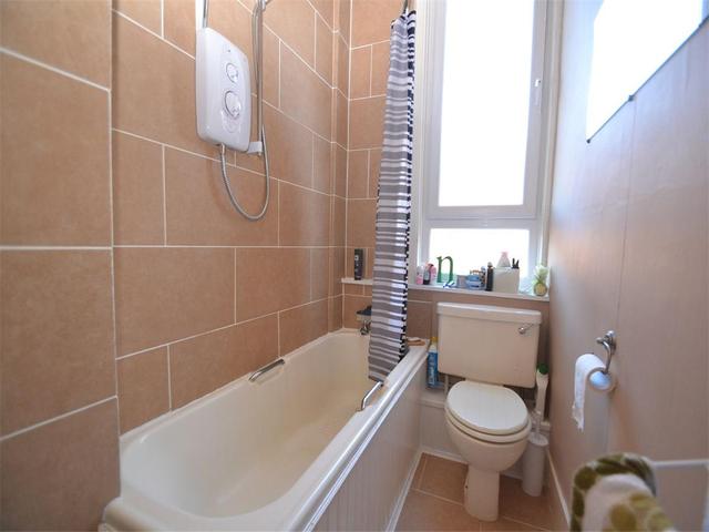  Image of 1 bedroom Flat to rent in Downfield Place Edinburgh EH11 at Dalry Edinburgh Edinburgh, EH11 2EL