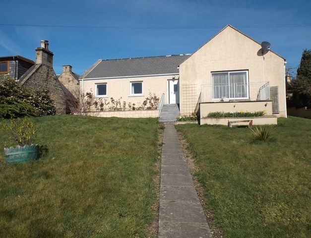  Image of 3 bedroom Bungalow to rent in East High Street Elgin IV30 at Elgin Moray Moray, IV30 4EJ