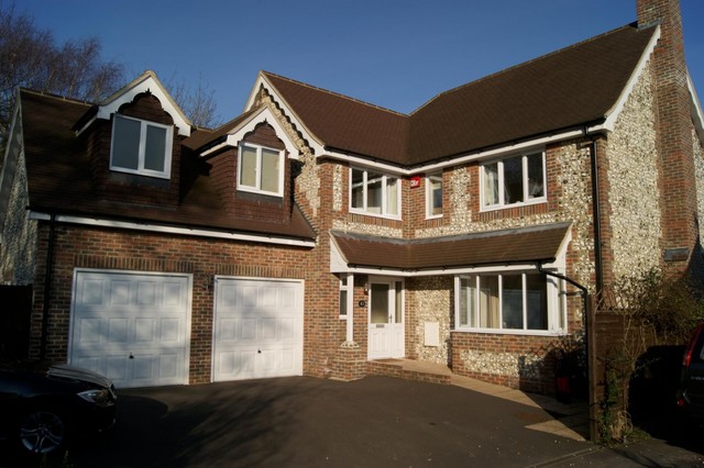  Image of 5 bedroom Detached house to rent in Durrants Road Rowland