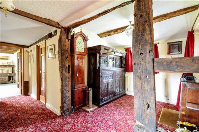  Image of 5 bedroom Detached house for sale in Dunstall Earls Croome Worcester WR8 at Earls Croome  Baughton, WR8 9DF