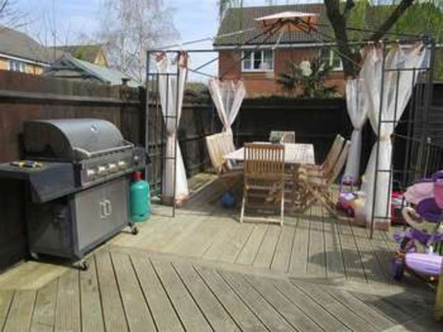  Image of 4 bedroom Property for sale in Earls Lane Slough SL1 at Earls Lane Cippenham Cippenham, SL1 5TD