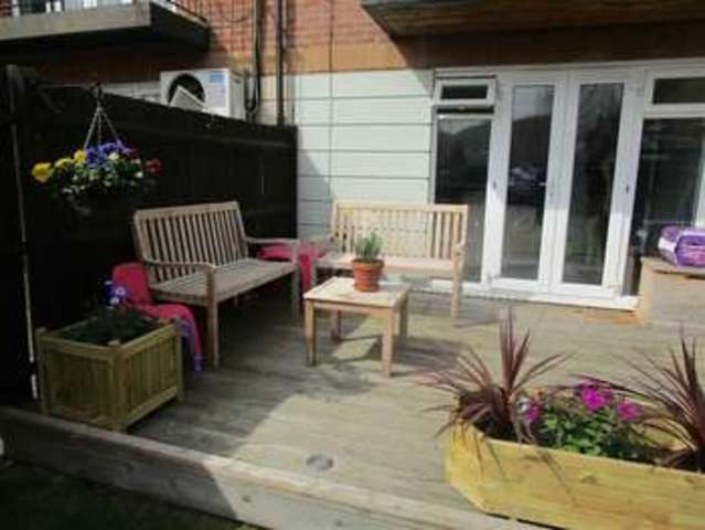  Image of 4 bedroom Property for sale in Earls Lane Slough SL1 at Earls Lane Cippenham Cippenham, SL1 5TD