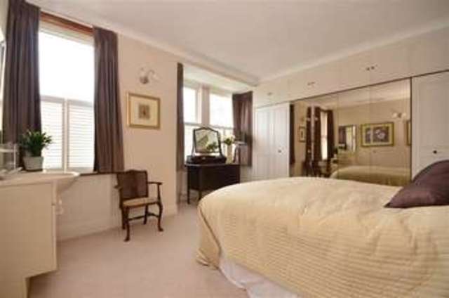  Image of 3 bedroom Terraced house for sale in Edburton Avenue Brighton BN1 at Brighton East Sussex Brighton, BN1 6EL