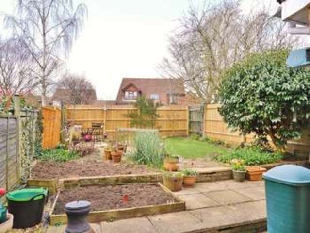  Image of 2 bedroom Detached house for sale in Elwes Close Abingdon OX14 at Abingdon, OX14 3UY