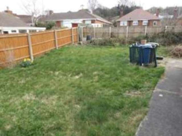  Image of 3 bedroom Semi-Detached house for sale in Ely Close Mansfield Woodhouse Mansfield NG19 at Mansfield Woodhouse Mansfield Mansfield Woodhouse, NG19 8JT