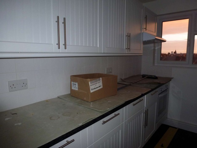  Image of 2 bedroom Flat to rent in Bramble Road Southsea PO4 at Embassy Court Bramble Road Southsea, PO4 0DS
