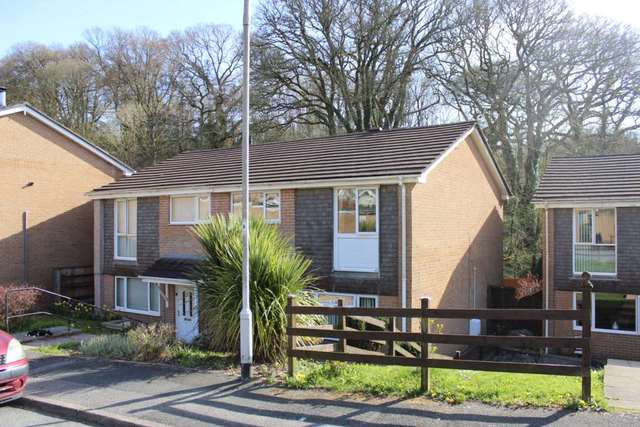  Image of 3 bedroom Semi-Detached house to rent in Ennerdale Gardens Plymouth PL6 at Ennerdale Gardens Looseleigh Plymouth, PL6 5HA